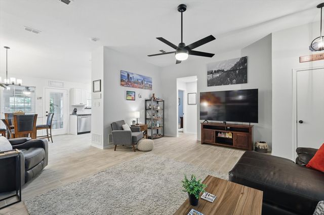 1200 Oak Valley, Denton, TX 76209