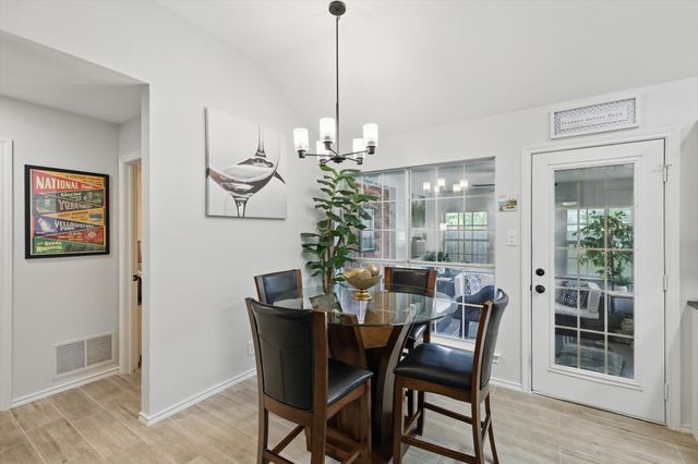 1200 Oak Valley, Denton, TX 76209