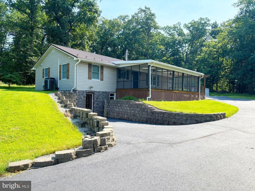 2080 PUMPING STATION RD, Fairfield, PA 17320