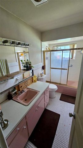 3711 Van Buren St 1, Hollywood, FL 33021