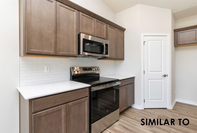 1100 Featherstone Avenue NE, Bondurant, IA 50035