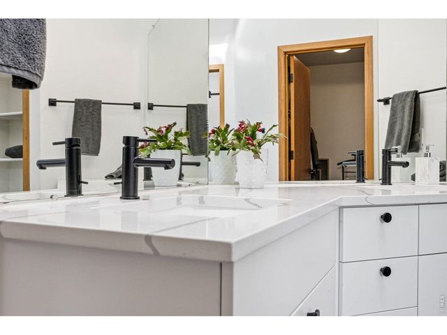 5588 Stonewall Pl, Boulder, CO 80303