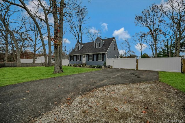 458 Lockwood Drive, Shirley, NY 11967