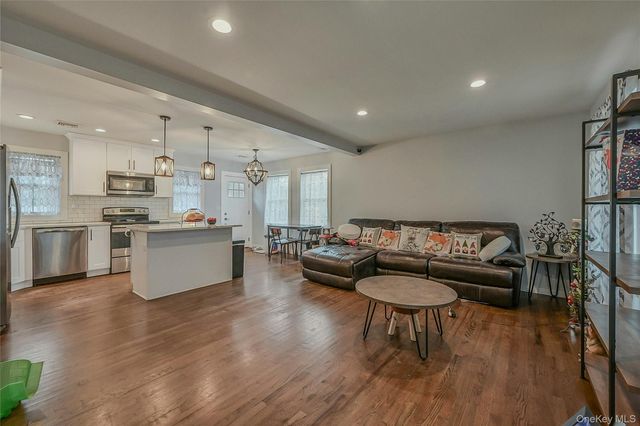 458 Lockwood Drive, Shirley, NY 11967