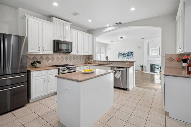 3209 Sprucewood Drive, Mckinney, TX 75071