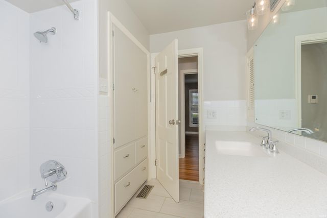 7127 Taylor Avenue, Evansville, IN 47715