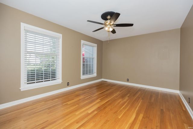 7127 Taylor Avenue, Evansville, IN 47715