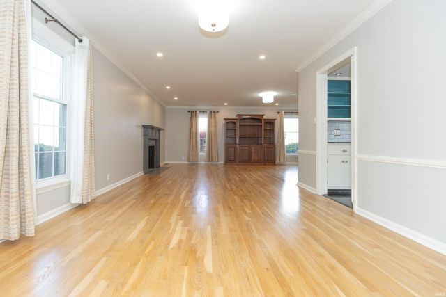 7127 Taylor Avenue, Evansville, IN 47715