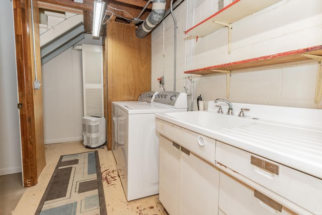 7127 Taylor Avenue, Evansville, IN 47715
