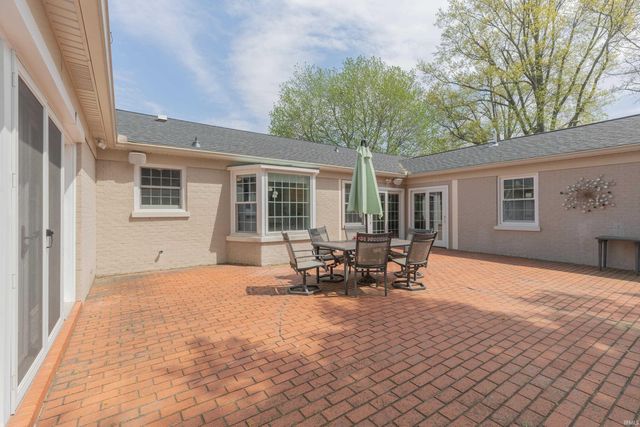7127 Taylor Avenue, Evansville, IN 47715