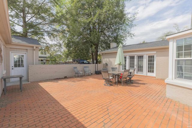 7127 Taylor Avenue, Evansville, IN 47715