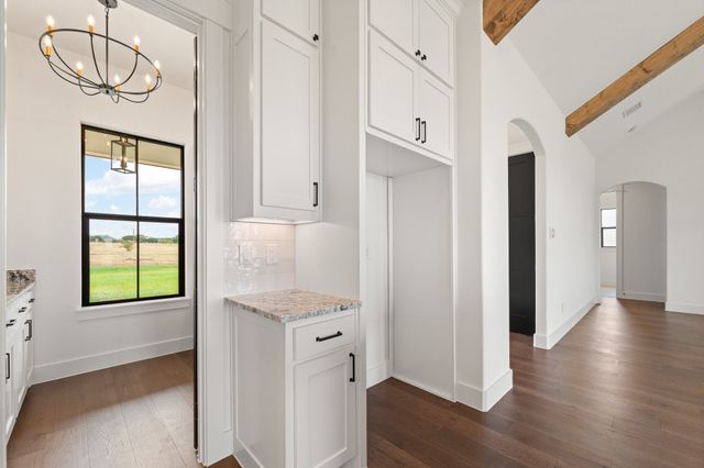 12721 W Fm 4, Godley, TX 76044