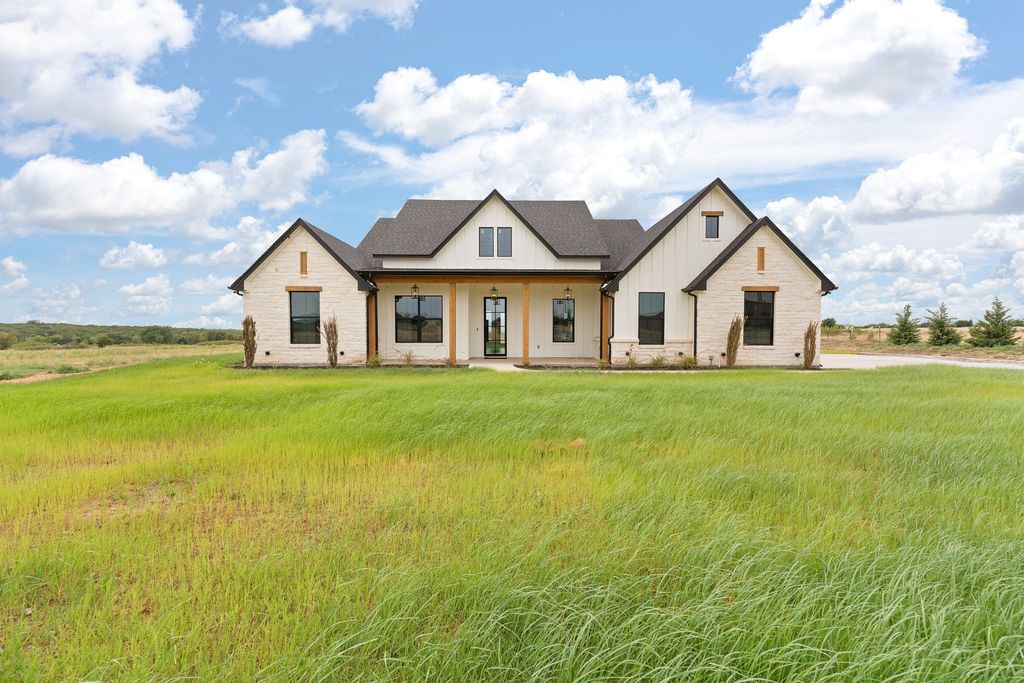 12721 W Fm 4, Godley, TX 76044