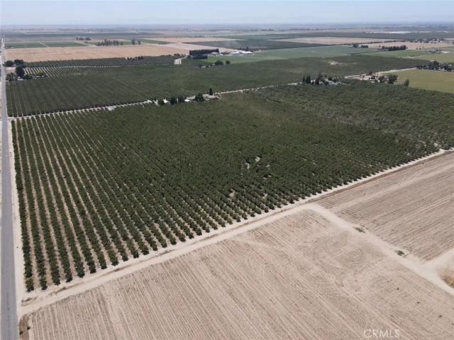 14176 Sunset Drive, Livingston, CA 95334