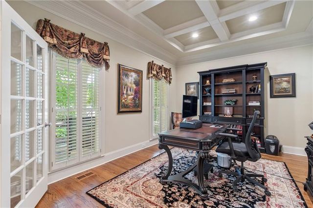 2429 Kirk NW Lane, Kennesaw, GA 30152