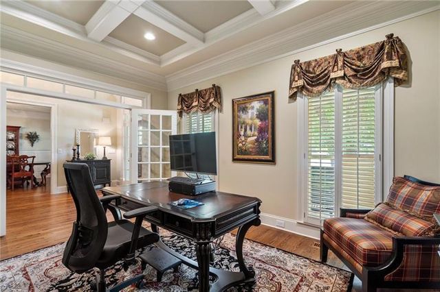 2429 Kirk NW Lane, Kennesaw, GA 30152