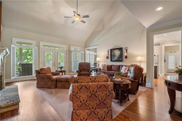 2429 Kirk NW Lane, Kennesaw, GA 30152