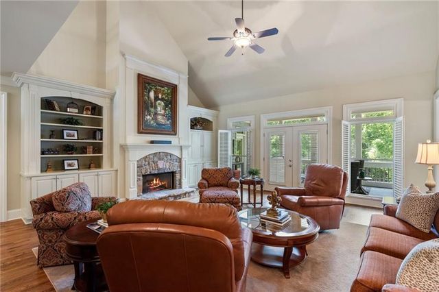 2429 Kirk NW Lane, Kennesaw, GA 30152