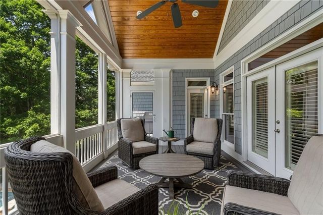 2429 Kirk NW Lane, Kennesaw, GA 30152