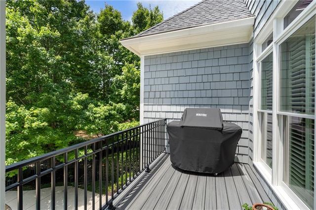 2429 Kirk NW Lane, Kennesaw, GA 30152