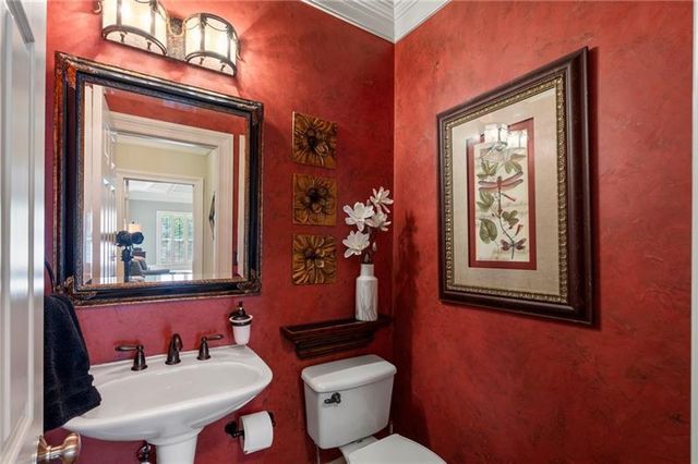 2429 Kirk NW Lane, Kennesaw, GA 30152