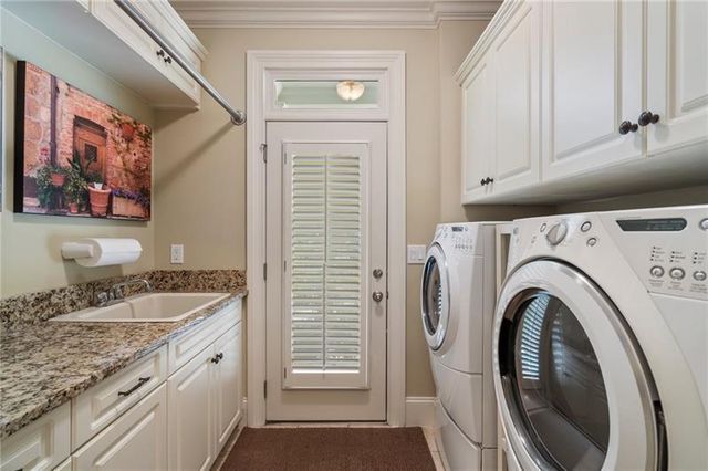 2429 Kirk NW Lane, Kennesaw, GA 30152