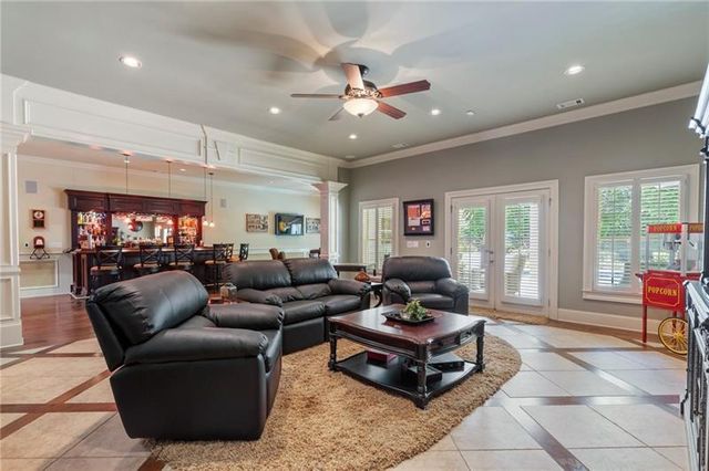 2429 Kirk NW Lane, Kennesaw, GA 30152