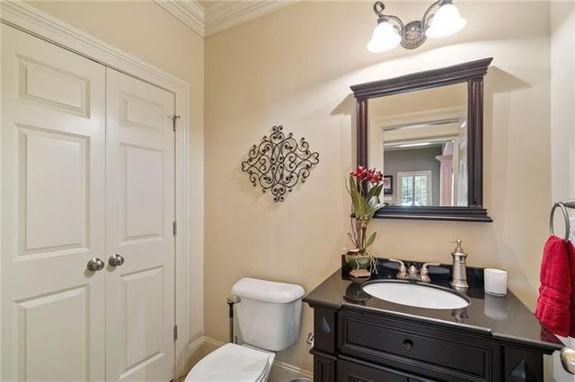 2429 Kirk NW Lane, Kennesaw, GA 30152