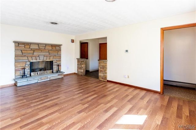 2494 Forest Avenue, Niagara Falls, NY 14301