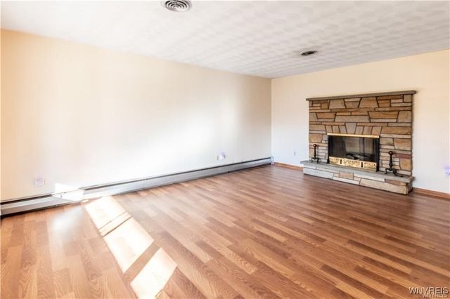 2494 Forest Avenue, Niagara Falls, NY 14301