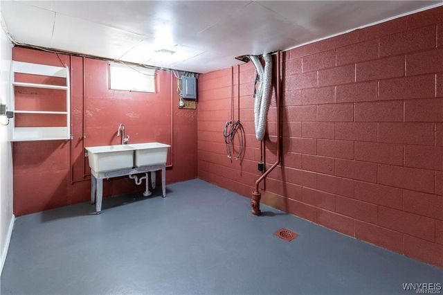 2494 Forest Avenue, Niagara Falls, NY 14301