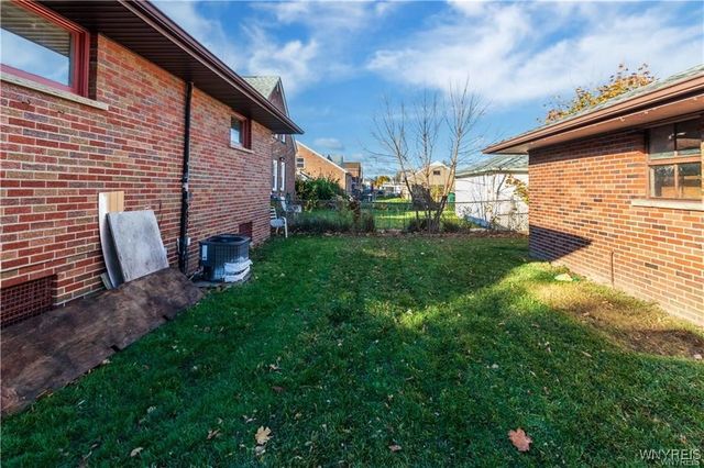 2494 Forest Avenue, Niagara Falls, NY 14301