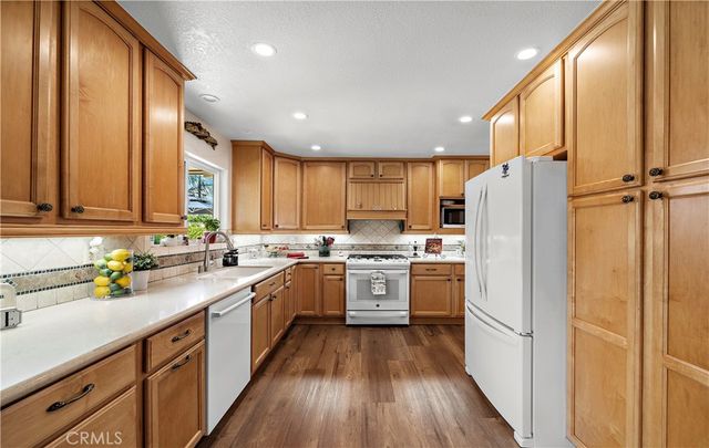 9690 Dove Circle, Fountain Valley, CA 92708