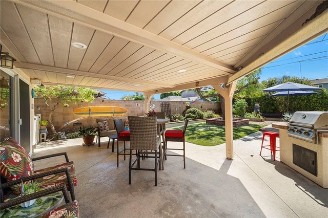 9690 Dove Circle, Fountain Valley, CA 92708