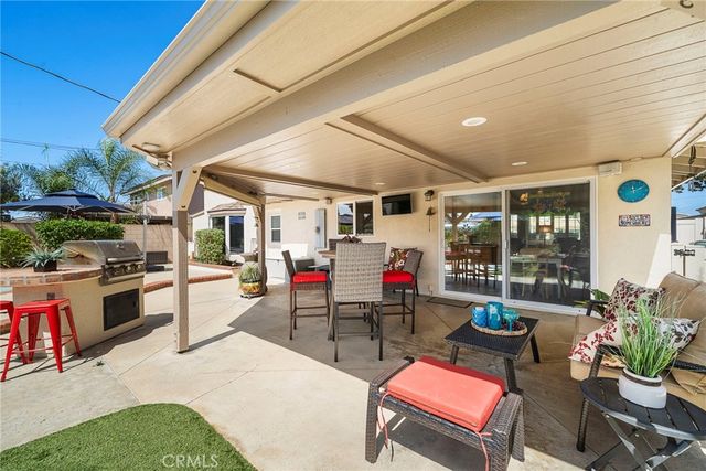 9690 Dove Circle, Fountain Valley, CA 92708
