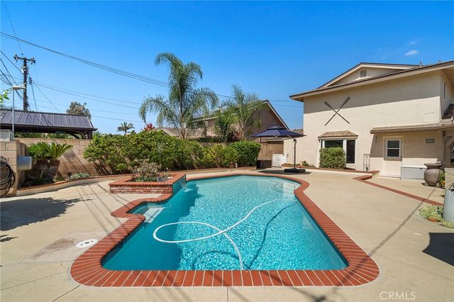 9690 Dove Circle, Fountain Valley, CA 92708