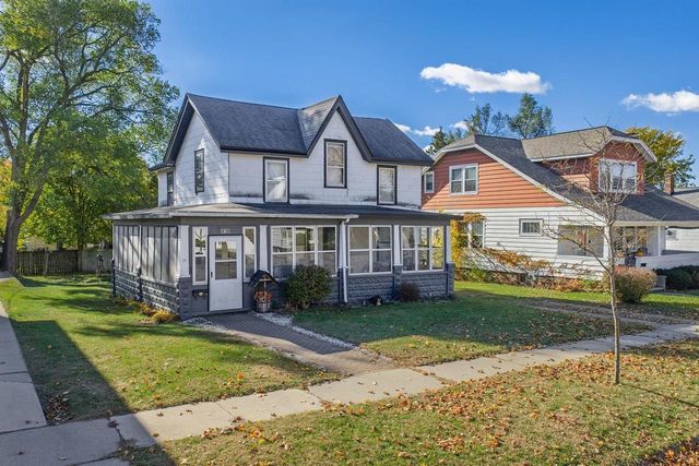 312 W Emmett Street, Portage, WI 53901