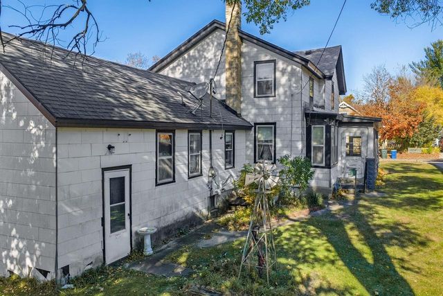 312 W Emmett Street, Portage, WI 53901