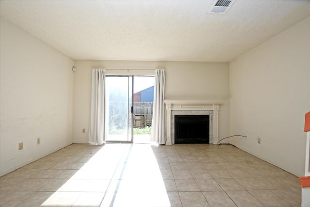 2018 W Rundberg LN 18C, Austin, TX 78758