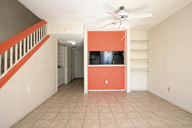 2018 W Rundberg LN 18C, Austin, TX 78758