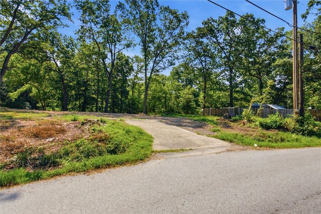 12 Pine Street, Bella Vista, AR 72714