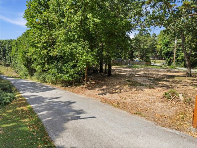 12 Pine Street, Bella Vista, AR 72714
