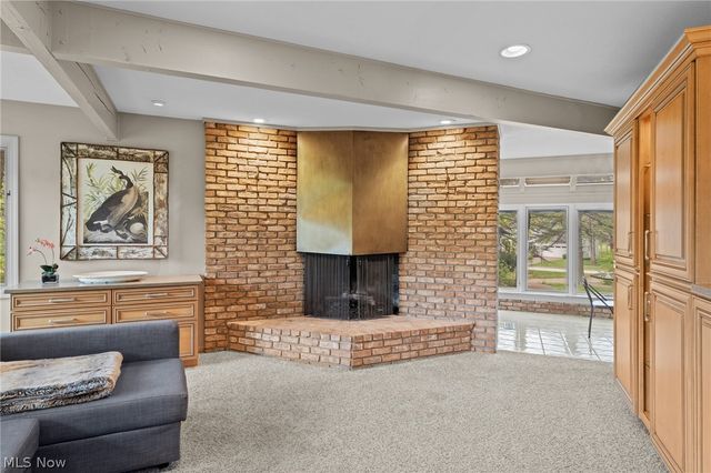 17571 Merry Oaks Trail, Chagrin Falls, OH 44023