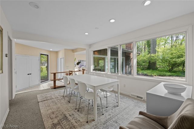 17571 Merry Oaks Trail, Chagrin Falls, OH 44023