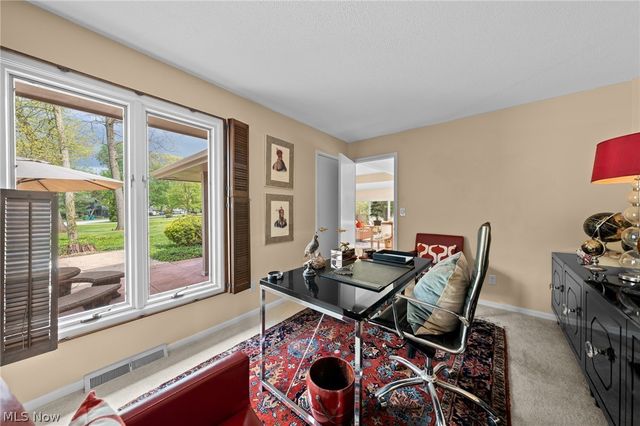 17571 Merry Oaks Trail, Chagrin Falls, OH 44023