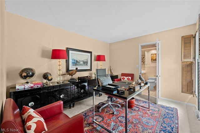 17571 Merry Oaks Trail, Chagrin Falls, OH 44023