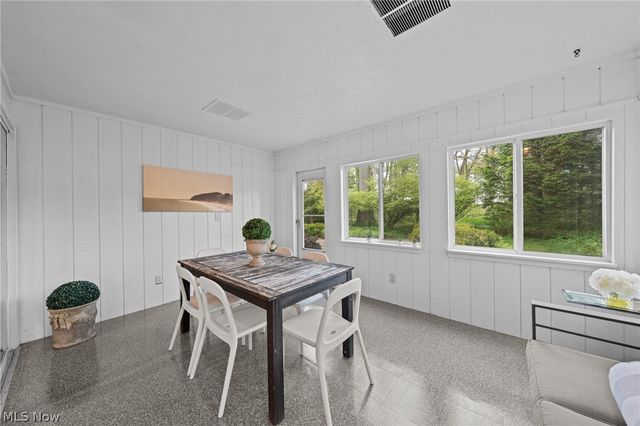17571 Merry Oaks Trail, Chagrin Falls, OH 44023