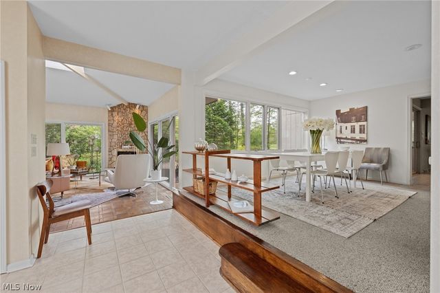 17571 Merry Oaks Trail, Chagrin Falls, OH 44023