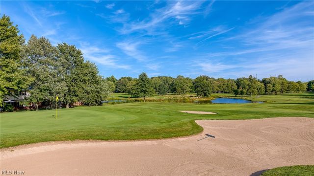 17571 Merry Oaks Trail, Chagrin Falls, OH 44023