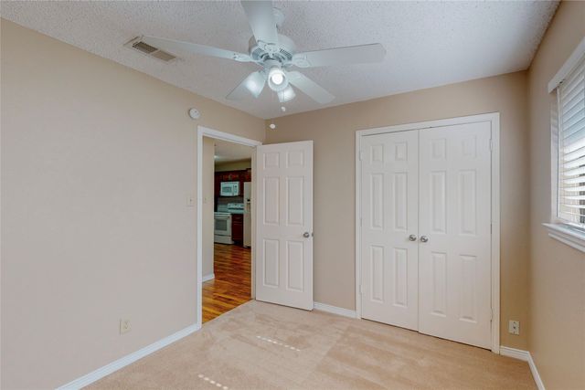 1912 N Irving Heights Drive, Irving, TX 75061